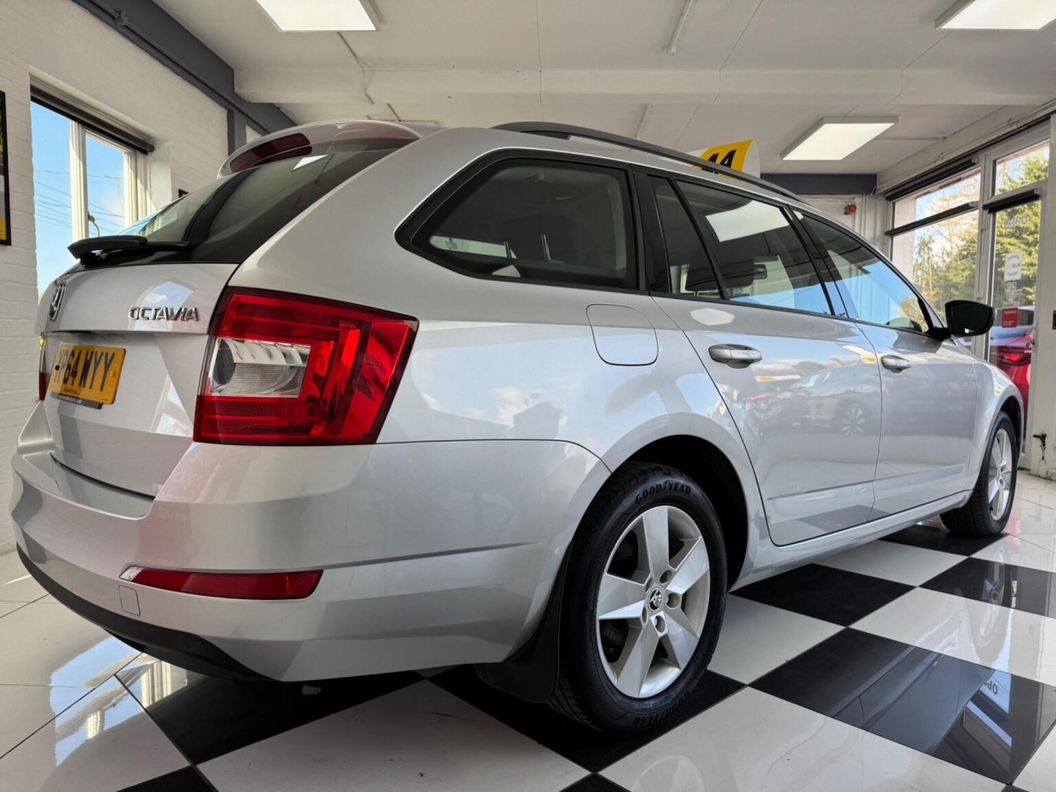 Used Skoda Octavia 2014 for sale - 77979937: Photo 9