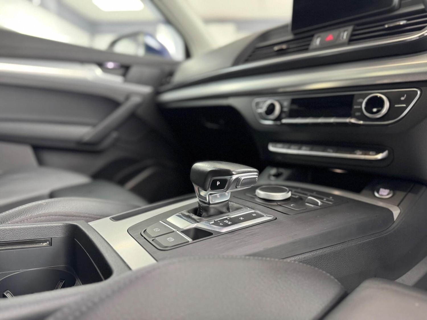 Used Audi Q5 2017 for sale - 76974486: Photo 11