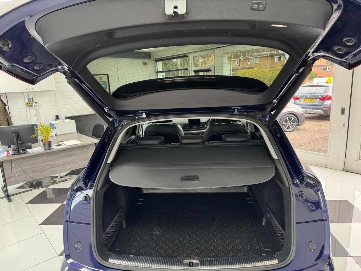 Used Audi Q5 2017 for sale - 76974486: Photo 48