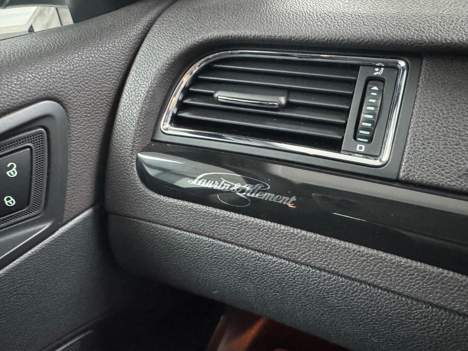 Used Skoda Superb 2015 for sale - 77564179: Photo 24