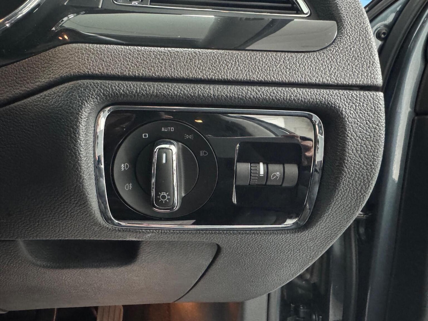 Used Skoda Superb 2015 for sale - 77564179: Photo 25