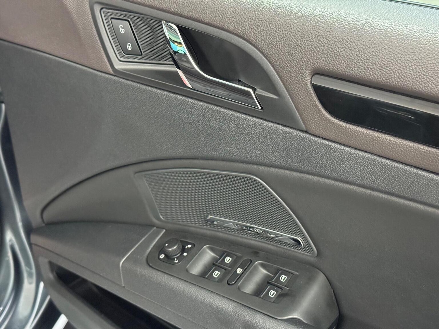 Used Skoda Superb 2015 for sale - 77564179: Photo 28