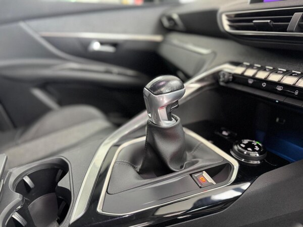 Used Peugeot 3008 2018 for sale - 76174124: Photo 27