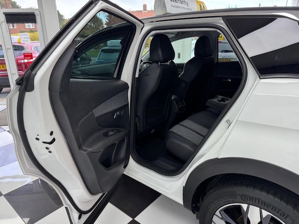 Used Peugeot 3008 2018 for sale - 76174124: Photo 42