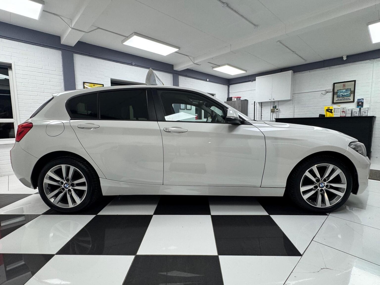 Used BMW 1 Series 2016 for sale - 76497490: Photo 7