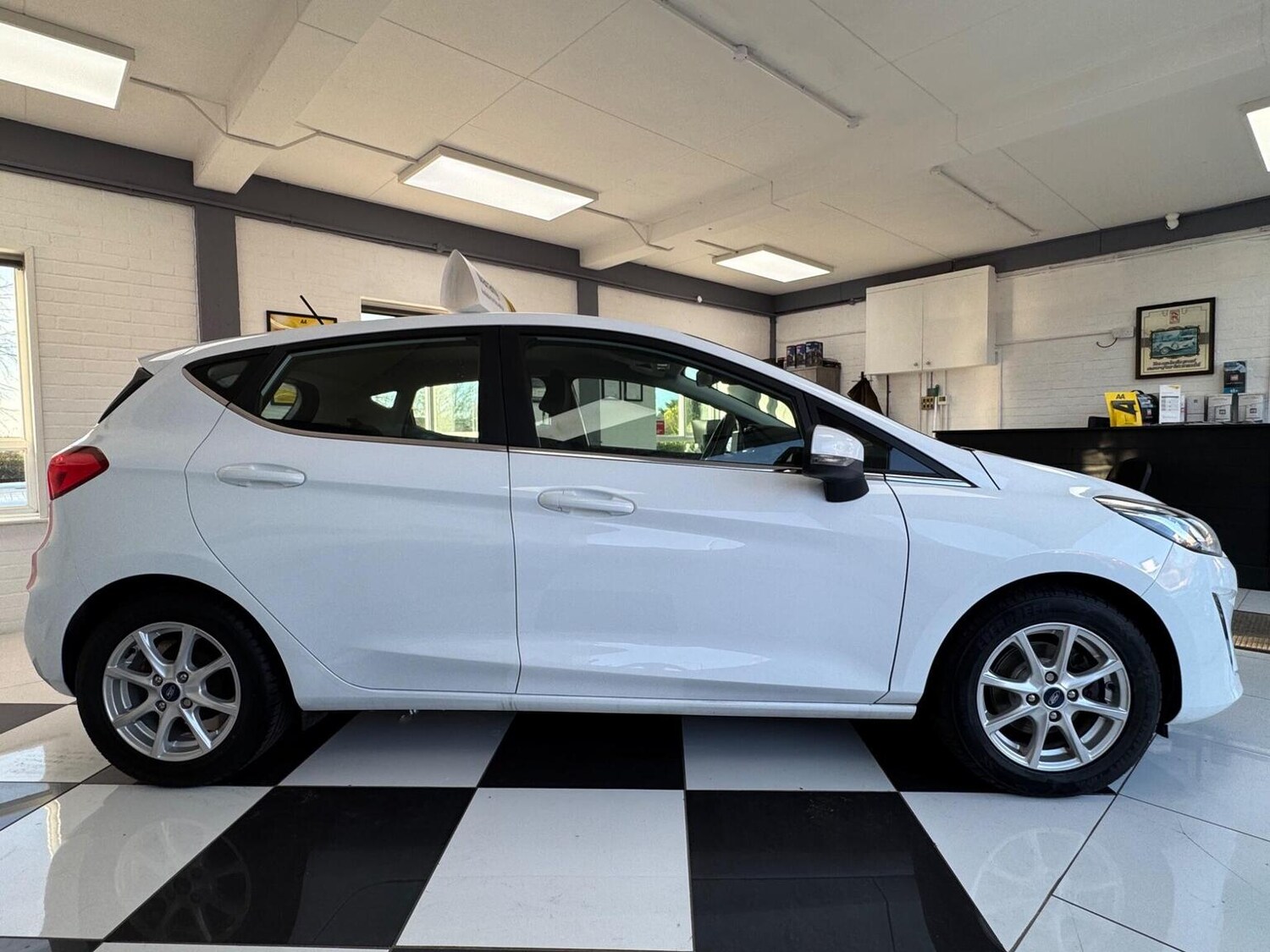 Used Ford Fiesta 2017 for sale - 77721366: Photo 9