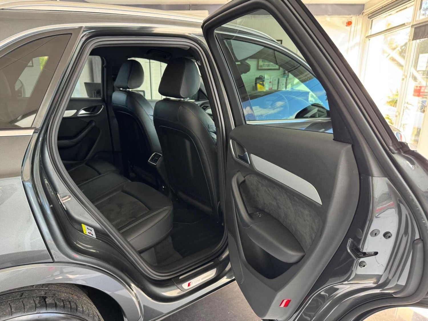 Used Audi Q3 2014 for sale - 76369277: Photo 14