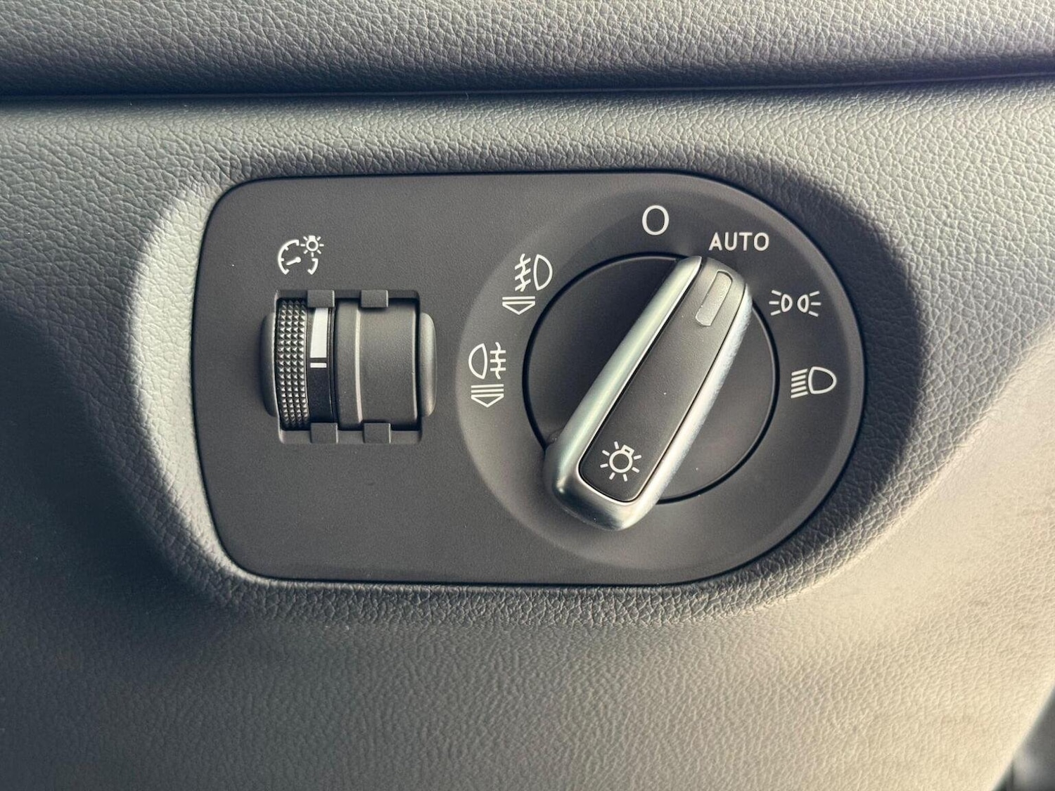 Used Audi Q3 2014 for sale - 76369277: Photo 24