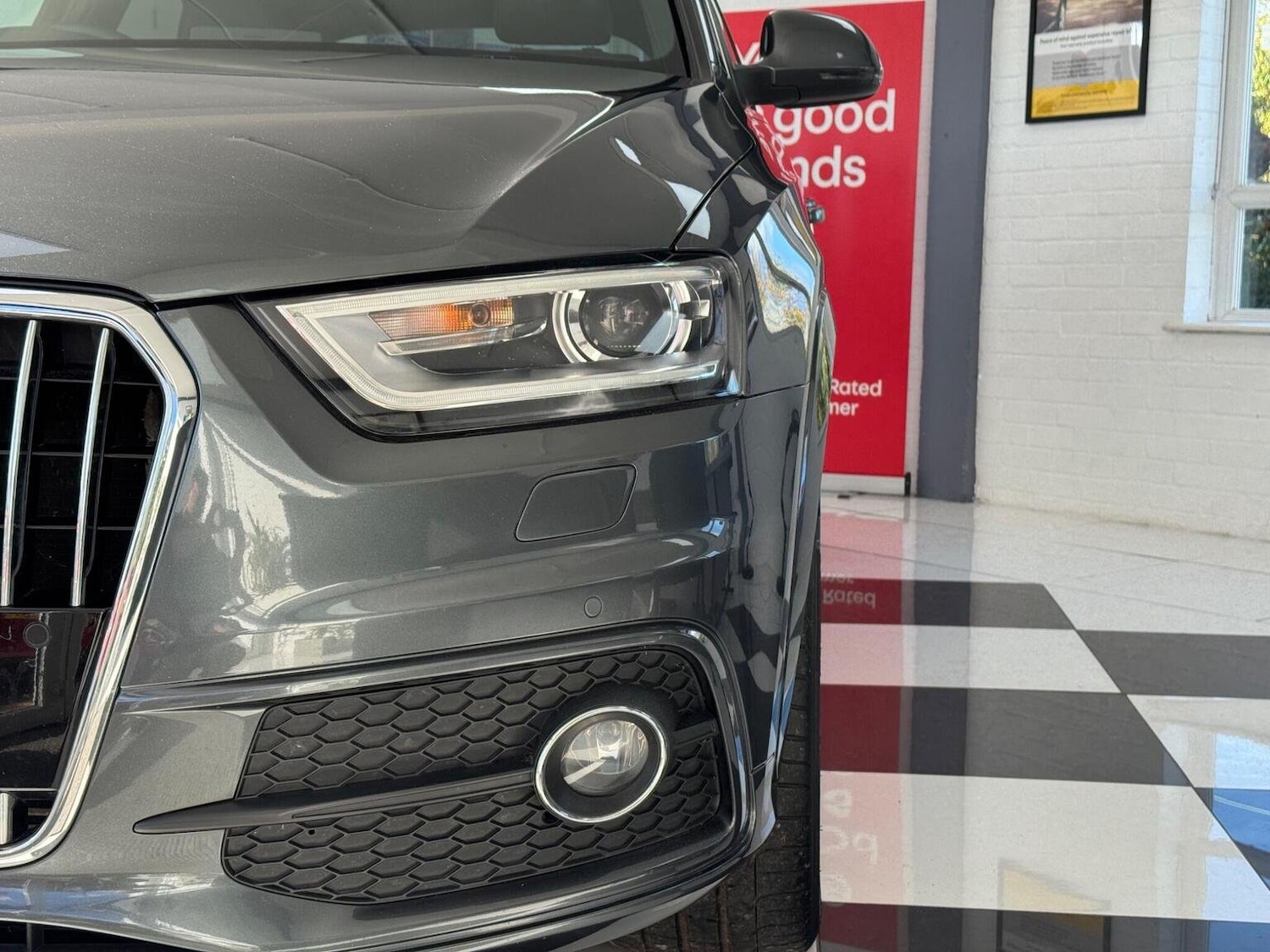 Used Audi Q3 2014 for sale - 76369277: Photo 40