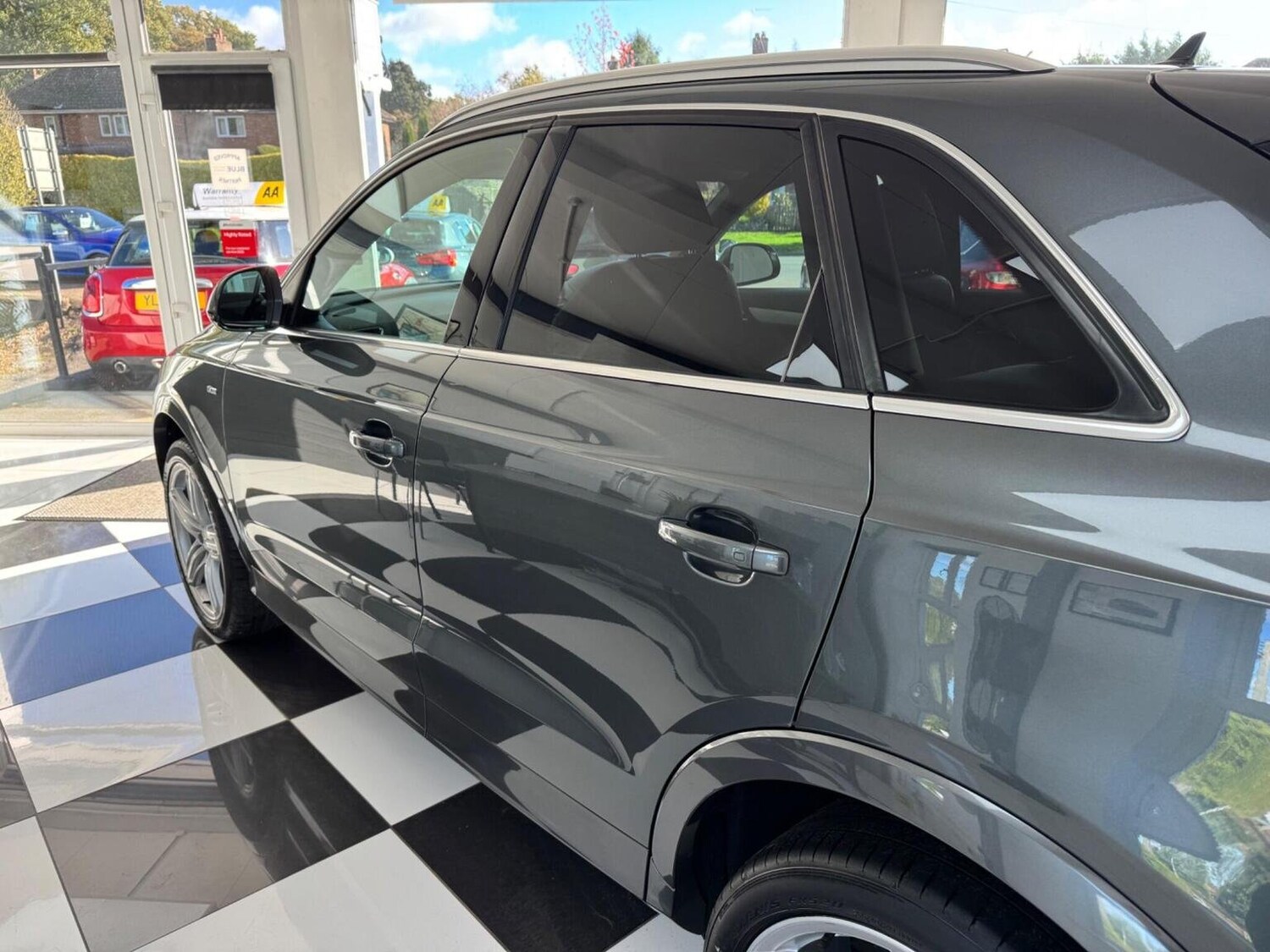 Used Audi Q3 2014 for sale - 76369277: Photo 43