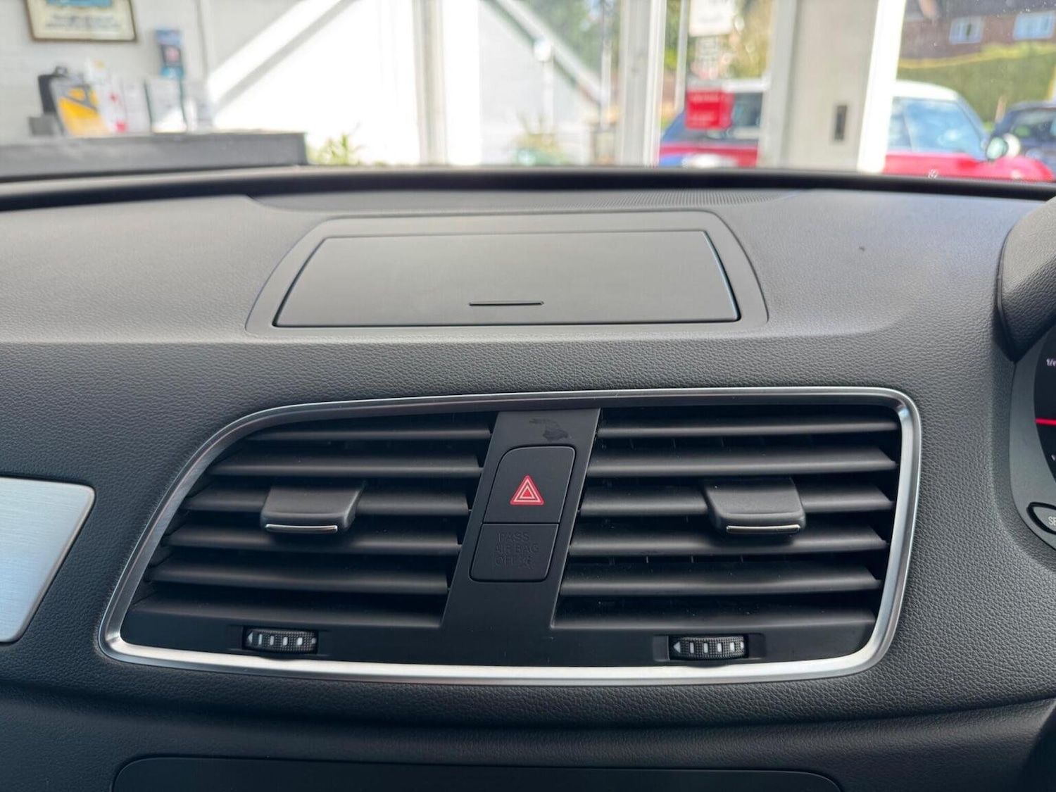 Used Audi Q3 2014 for sale - 76369277: Photo 47