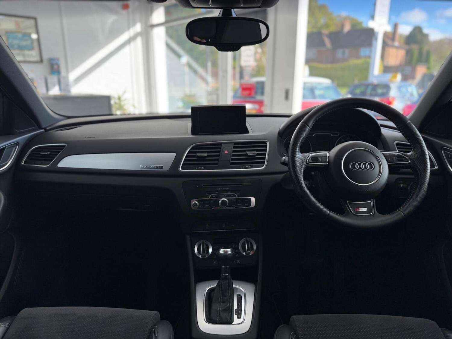 Used Audi Q3 2014 for sale - 76369277: Photo 9