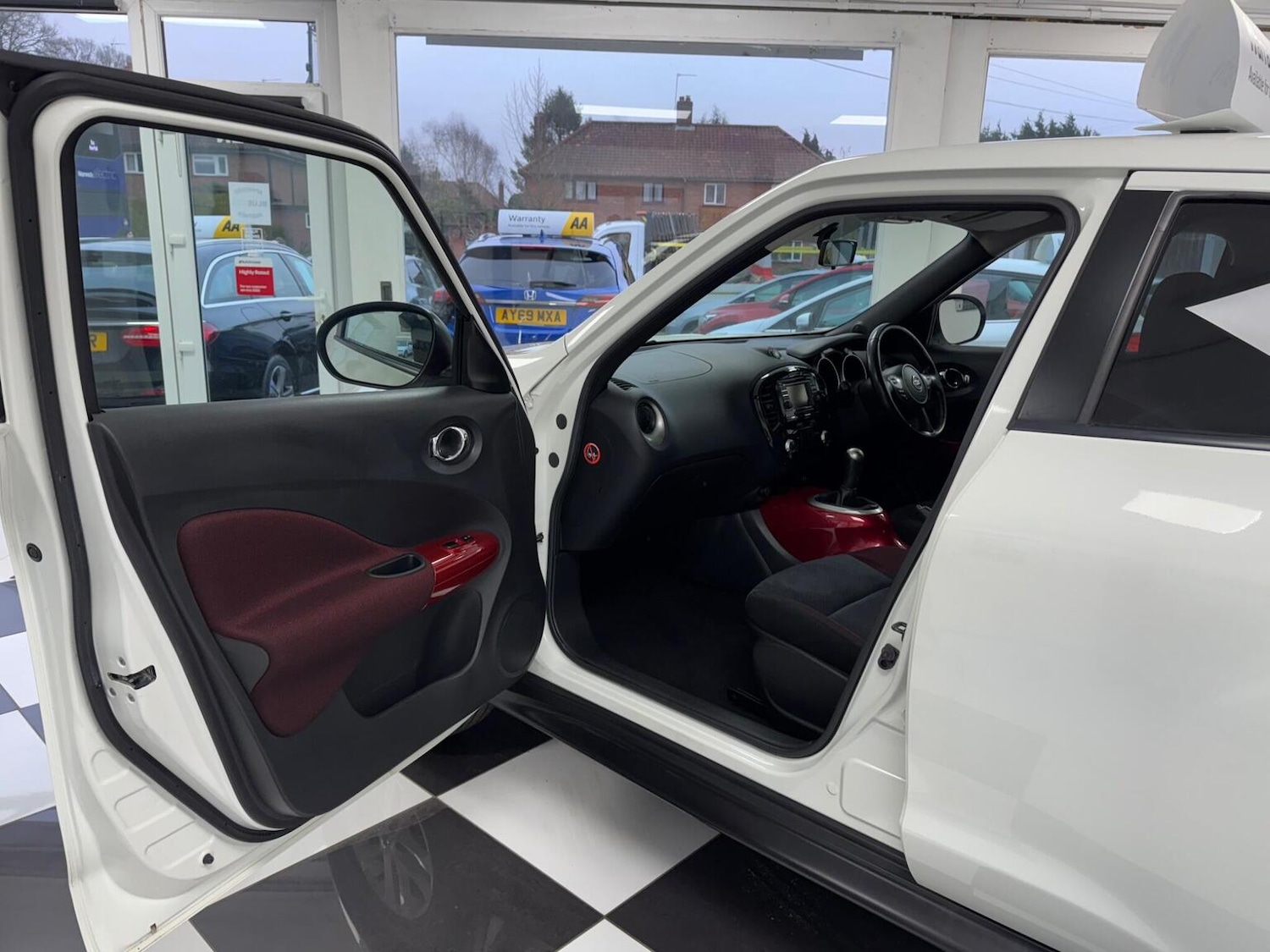 Used Nissan Juke 2012 for sale - 77807116: Photo 31