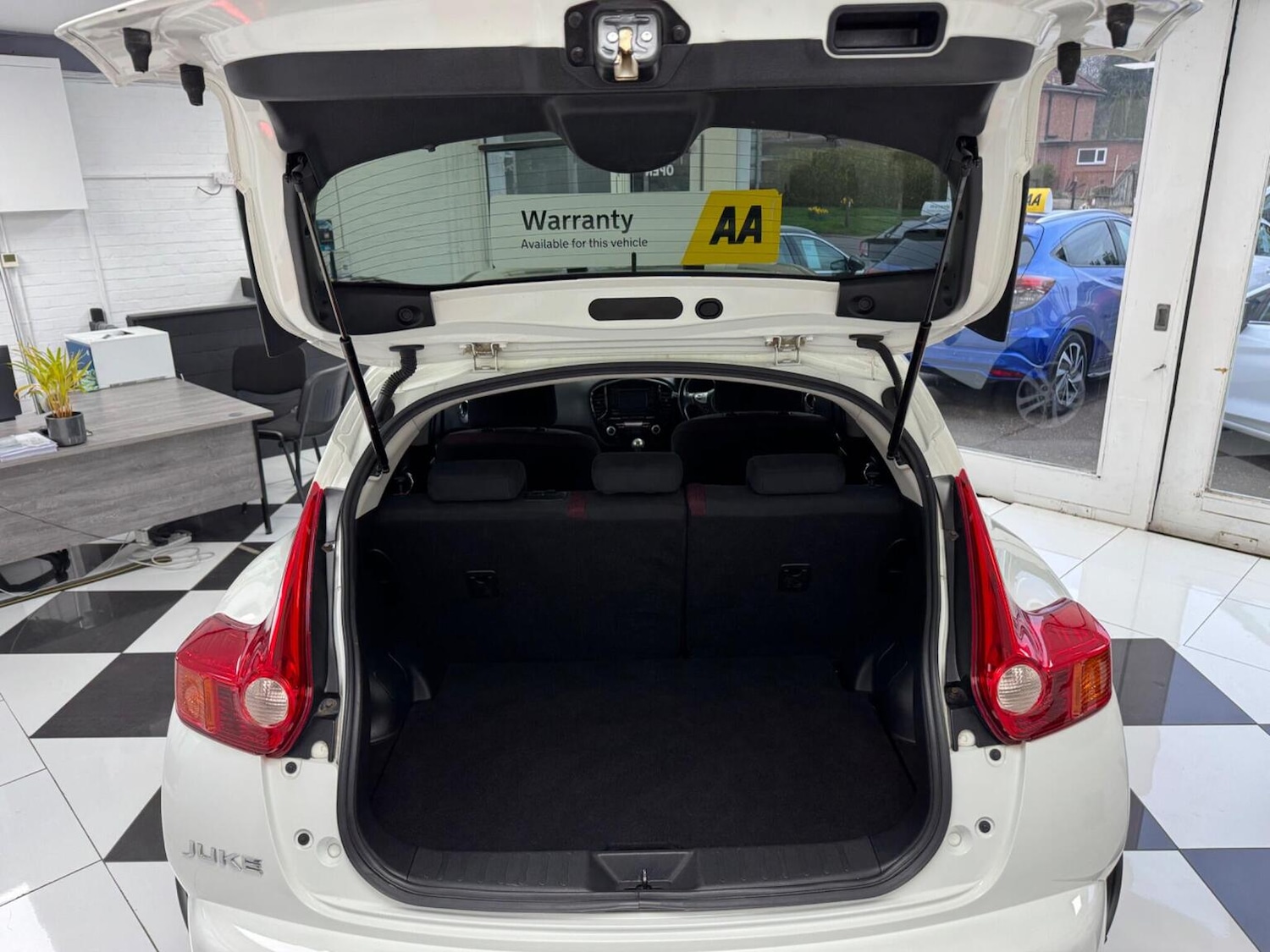 Used Nissan Juke 2012 for sale - 77807116: Photo 41