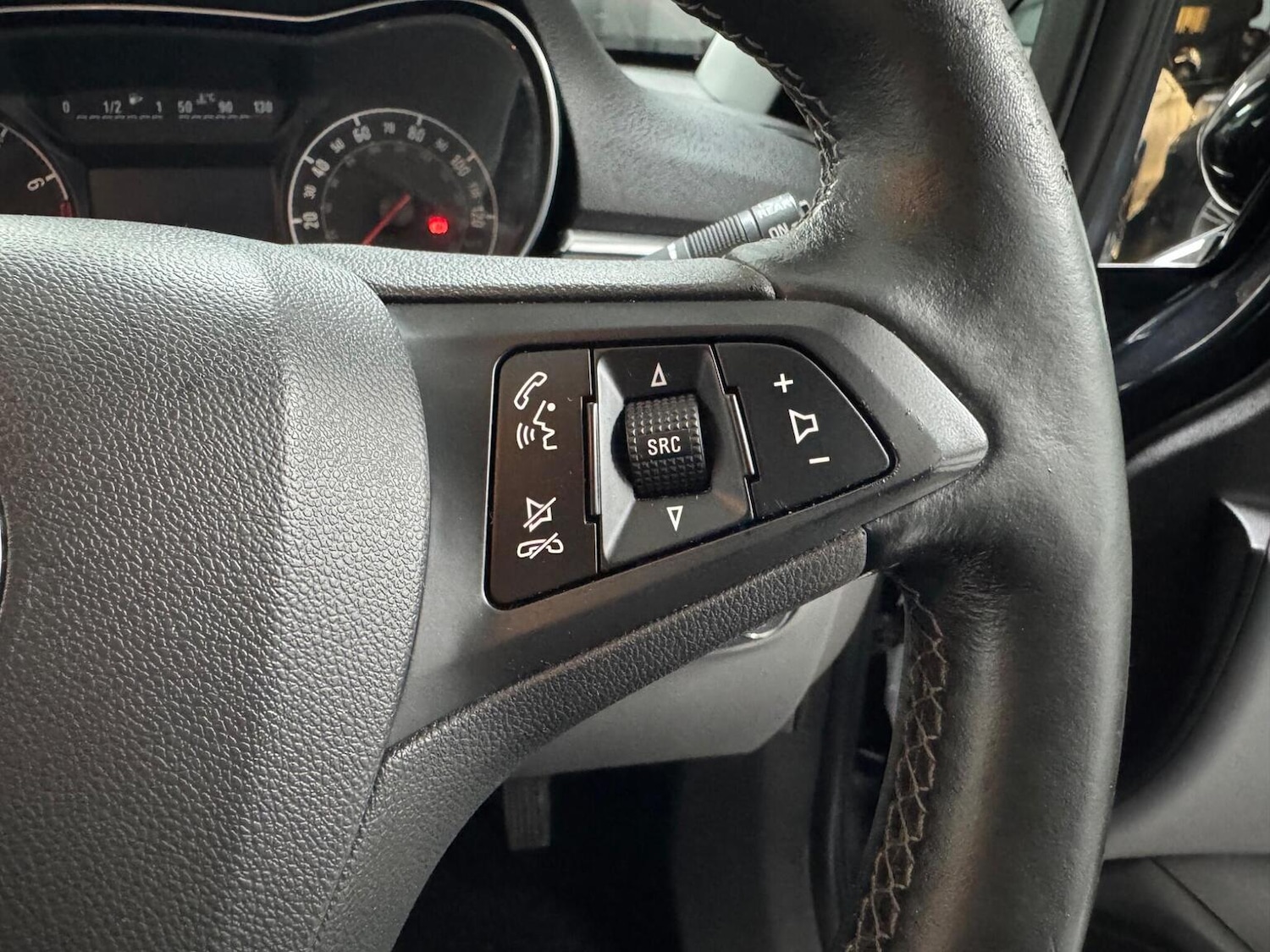 Used Vauxhall Corsa 2015 for sale - 77385190: Photo 21