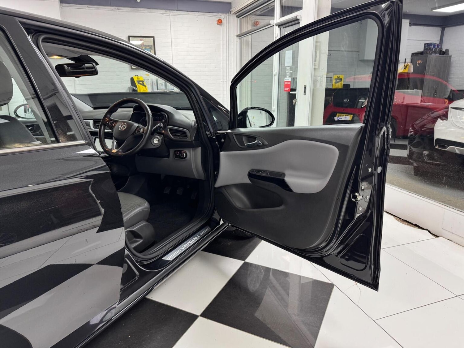 Used Vauxhall Corsa 2015 for sale - 77385190: Photo 23