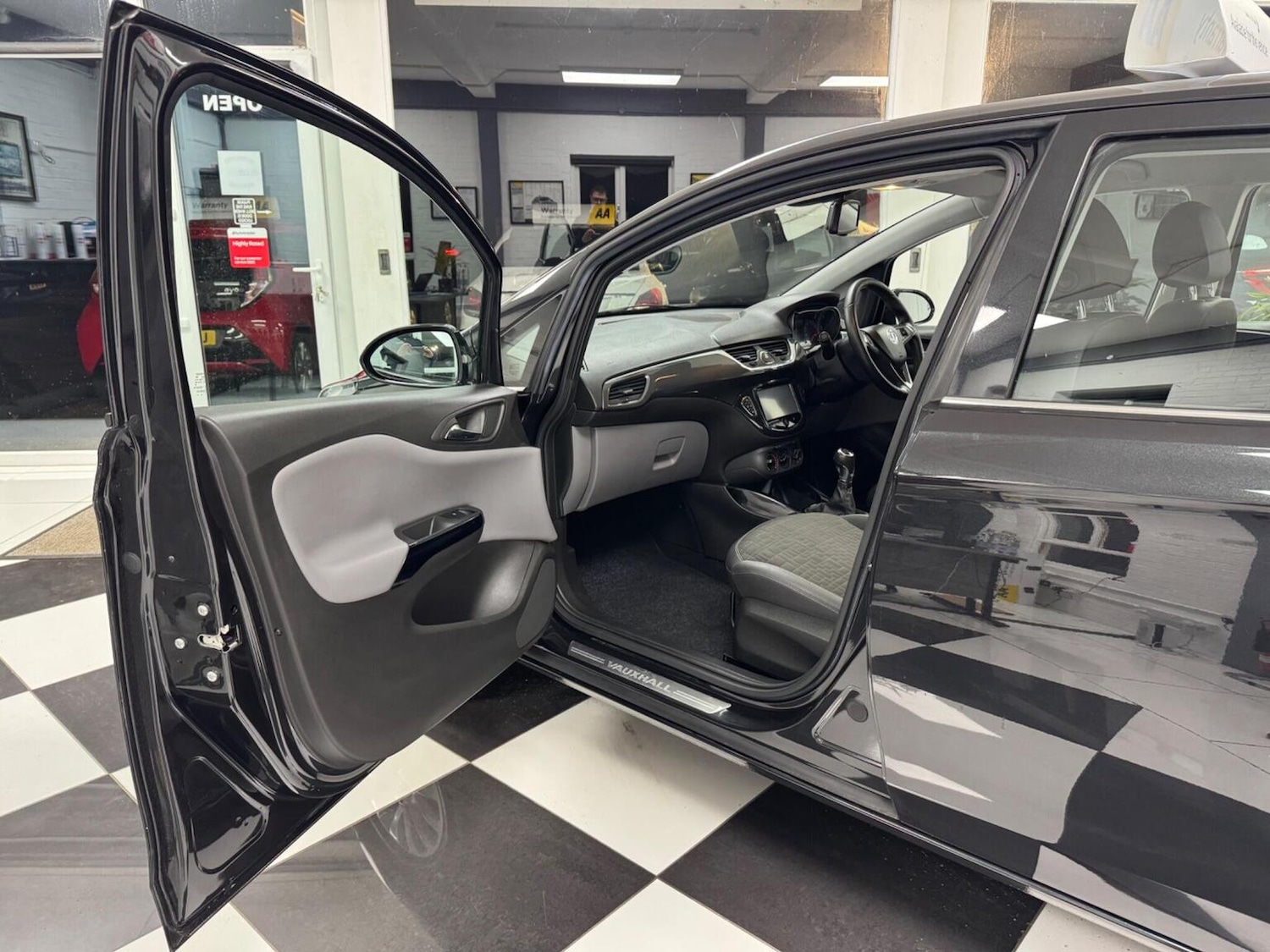 Used Vauxhall Corsa 2015 for sale - 77385190: Photo 24