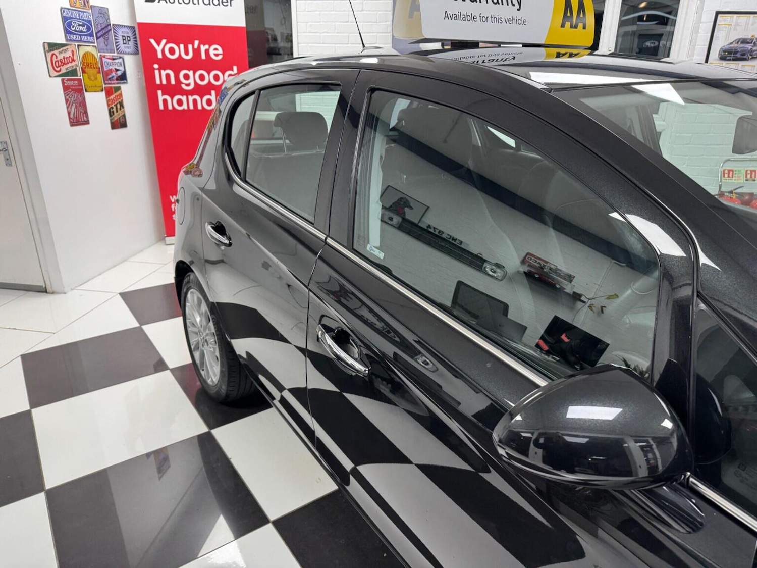 Used Vauxhall Corsa 2015 for sale - 77385190: Photo 35