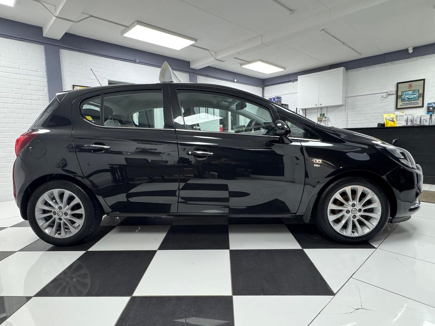 Used Vauxhall Corsa 2015 for sale - 77385190: Photo 7