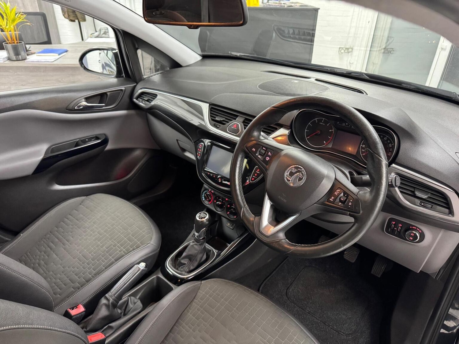 Used Vauxhall Corsa 2015 for sale - 77385190: Photo 8