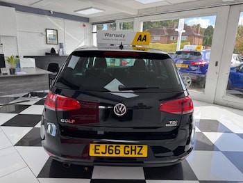 Used Volkswagen Golf 2016 for sale - 75925209: Photo