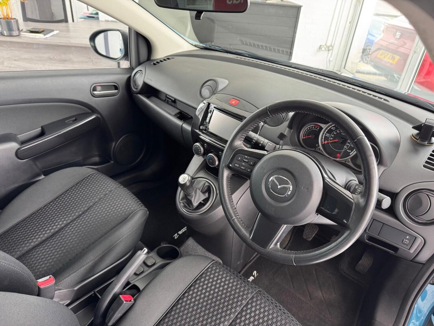 Used Mazda Mazda2 2014 for sale - 77906499: Photo 12