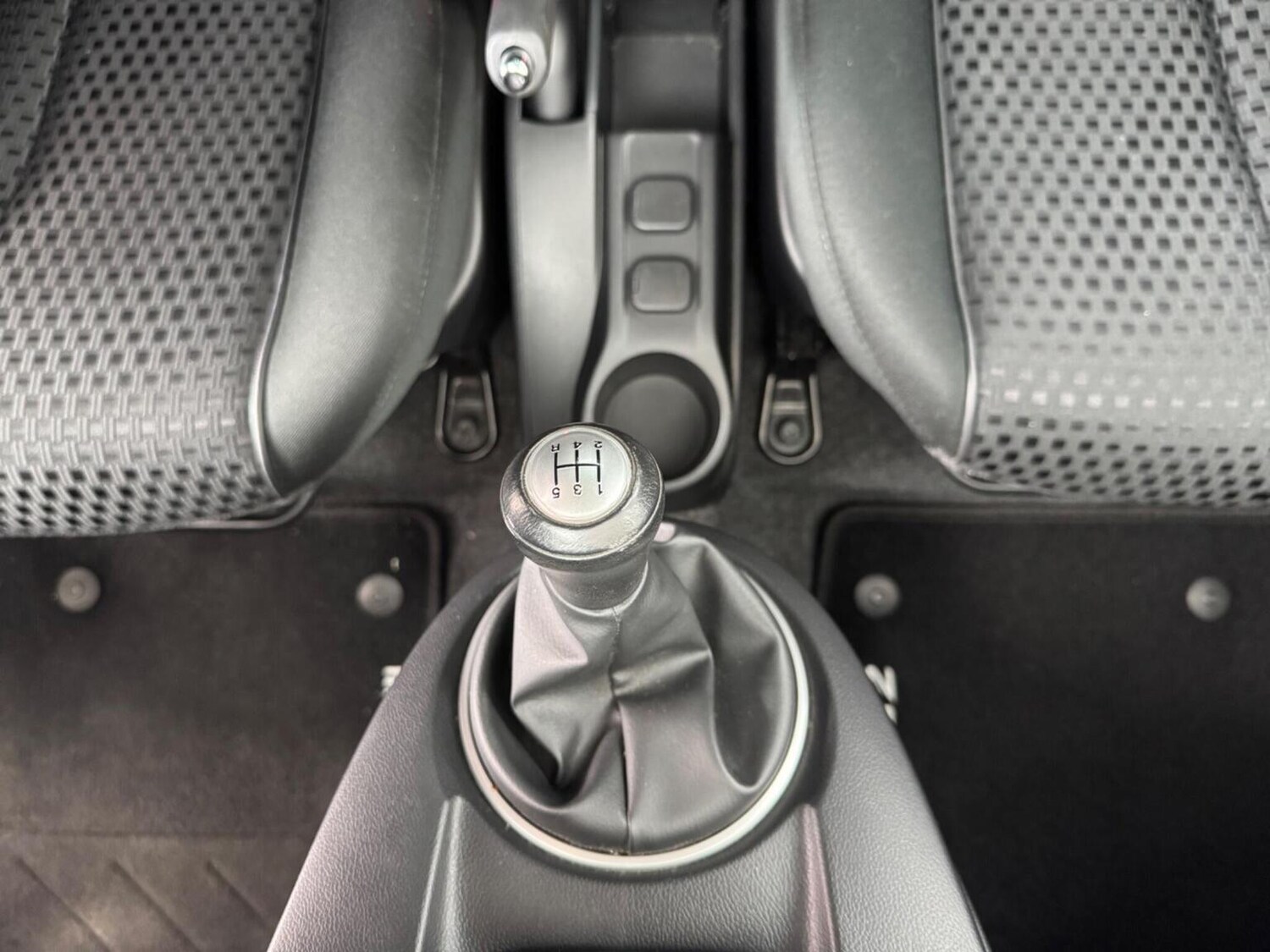 Used Mazda Mazda2 2014 for sale - 77906499: Photo 14