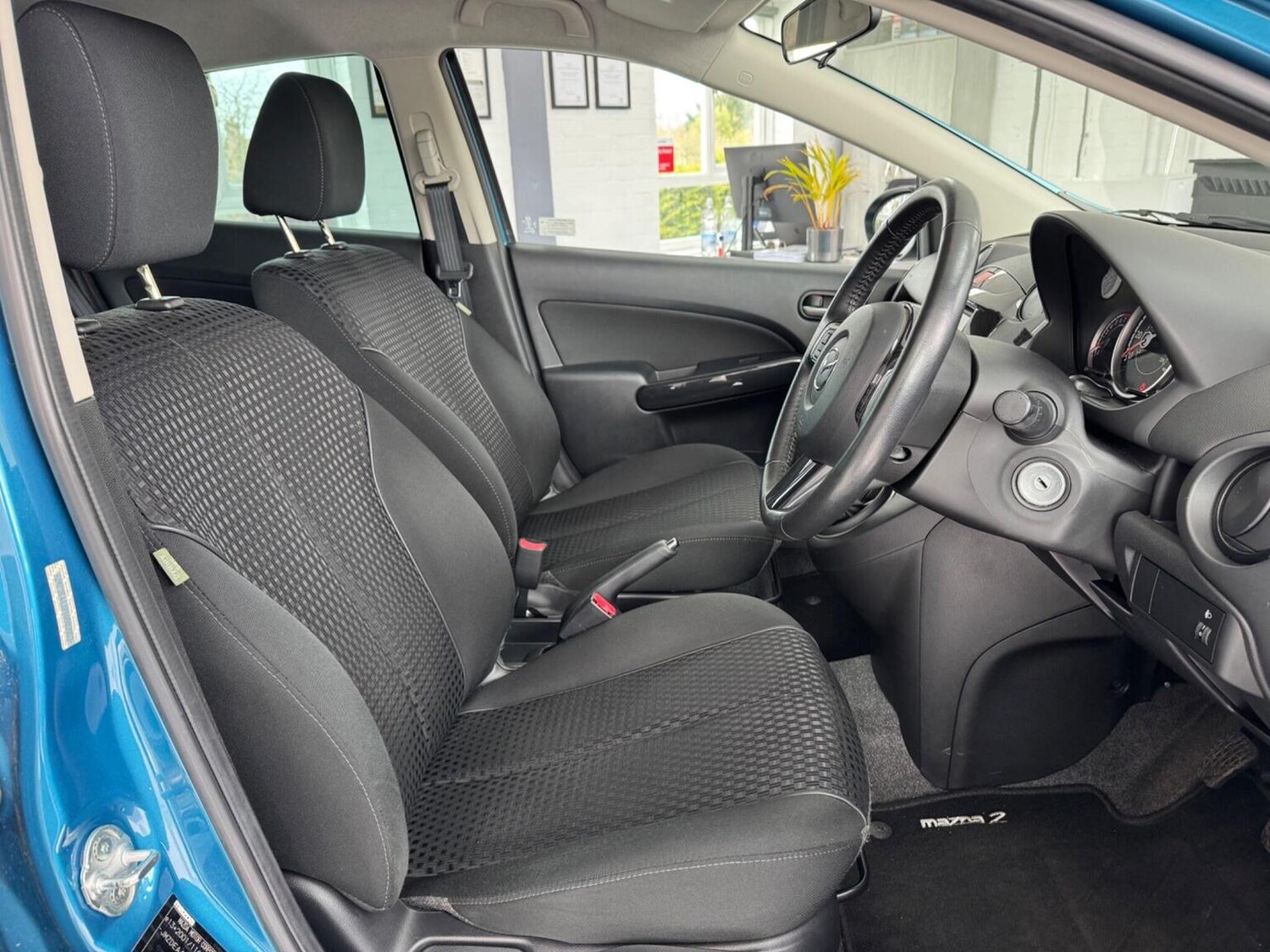 Used Mazda Mazda2 2014 for sale - 77906499: Photo 17