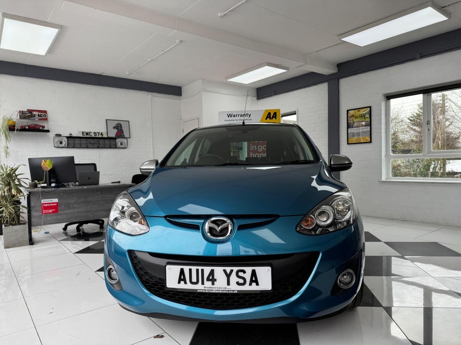 Used Mazda Mazda2 2014 for sale - 77906499: Photo 2