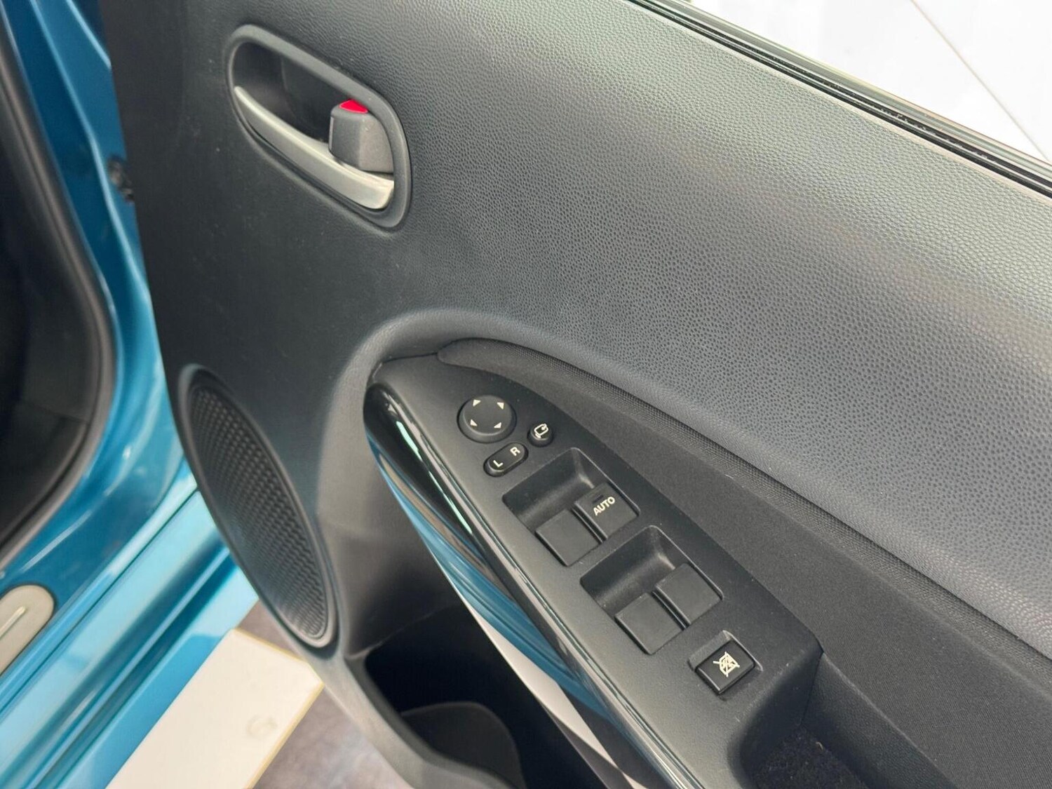 Used Mazda Mazda2 2014 for sale - 77906499: Photo 26