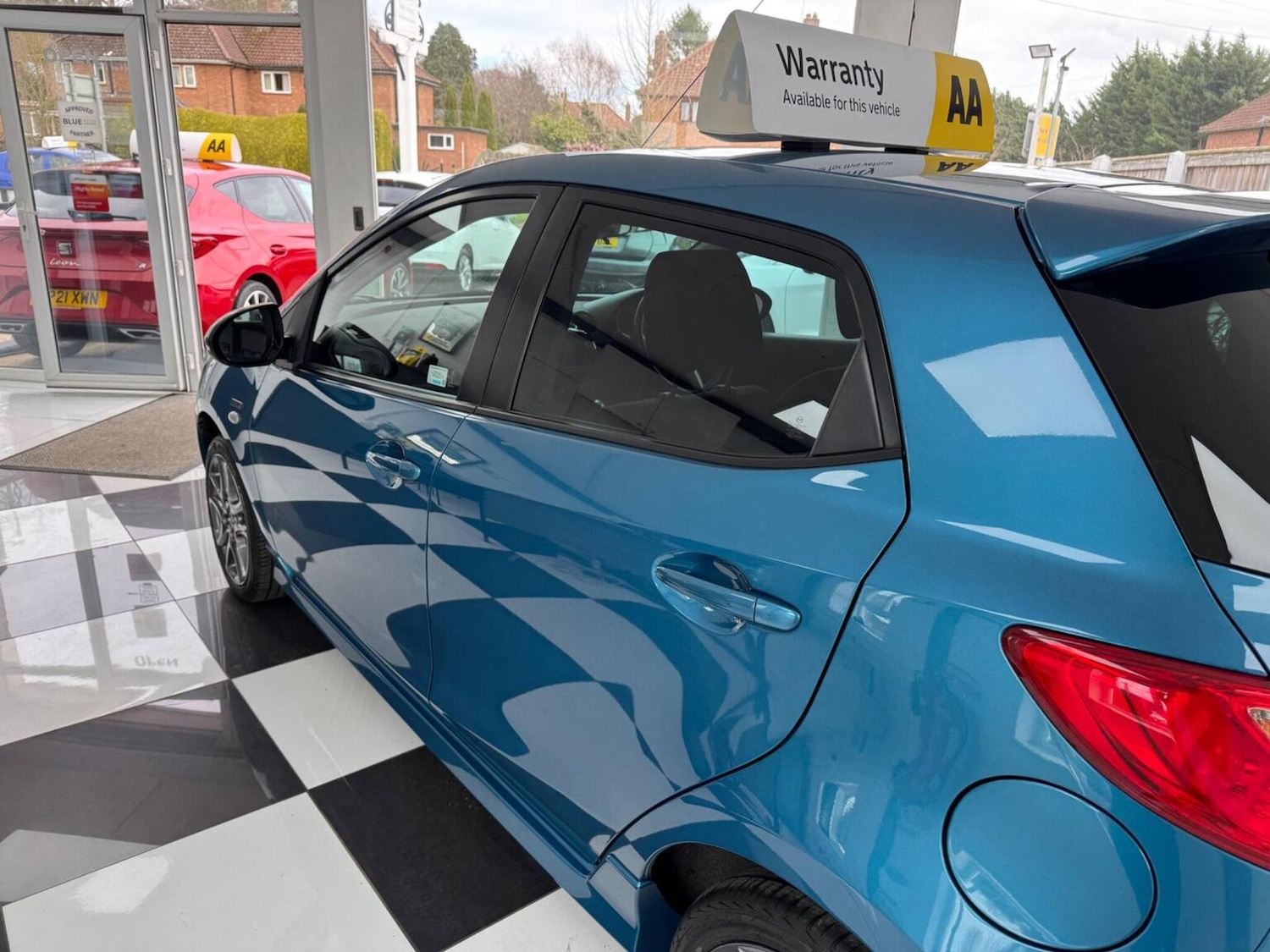 Used Mazda Mazda2 2014 for sale - 77906499: Photo 6