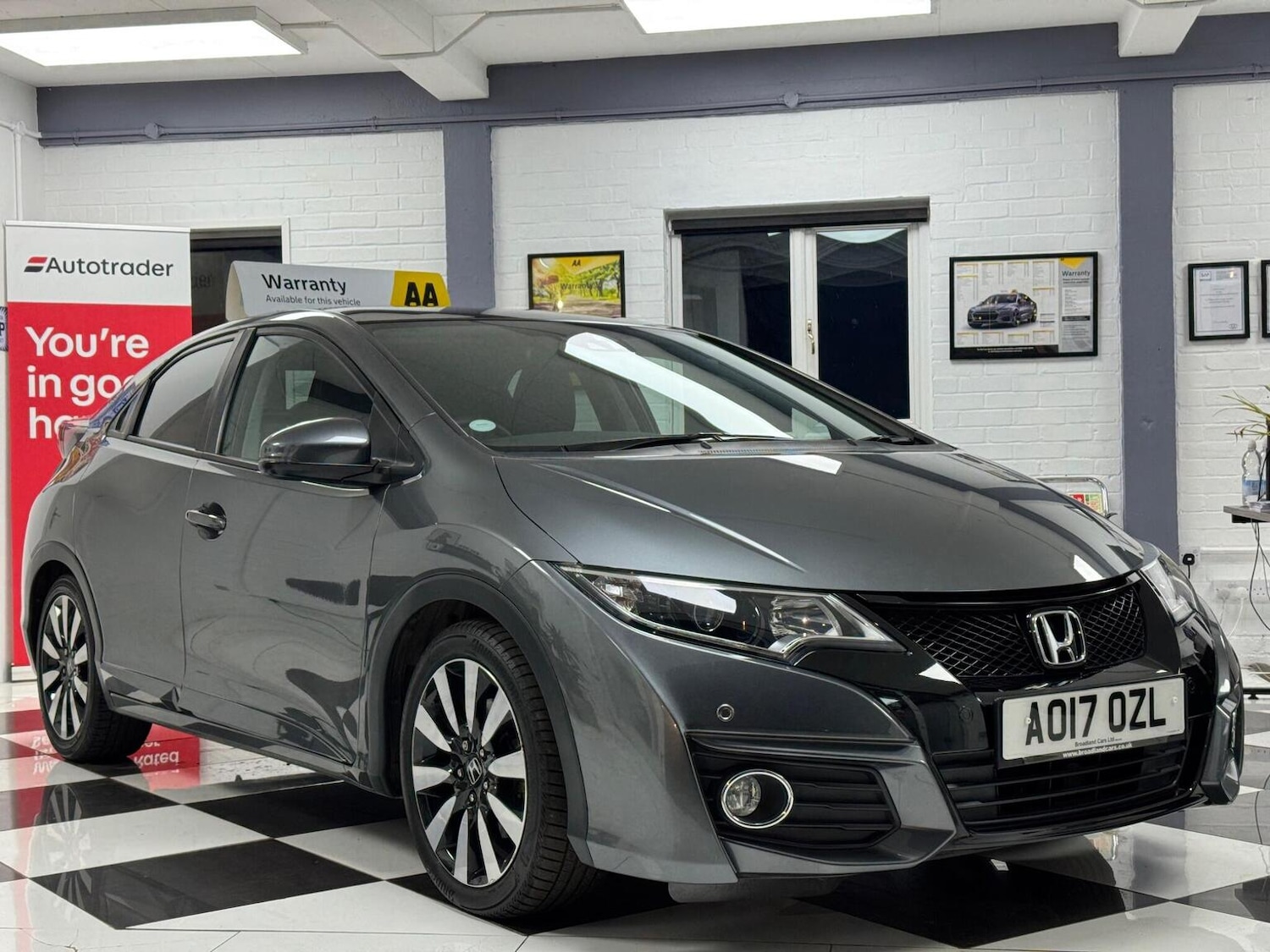 Used Honda Civic 2017 for sale - 77595409: Photo 1