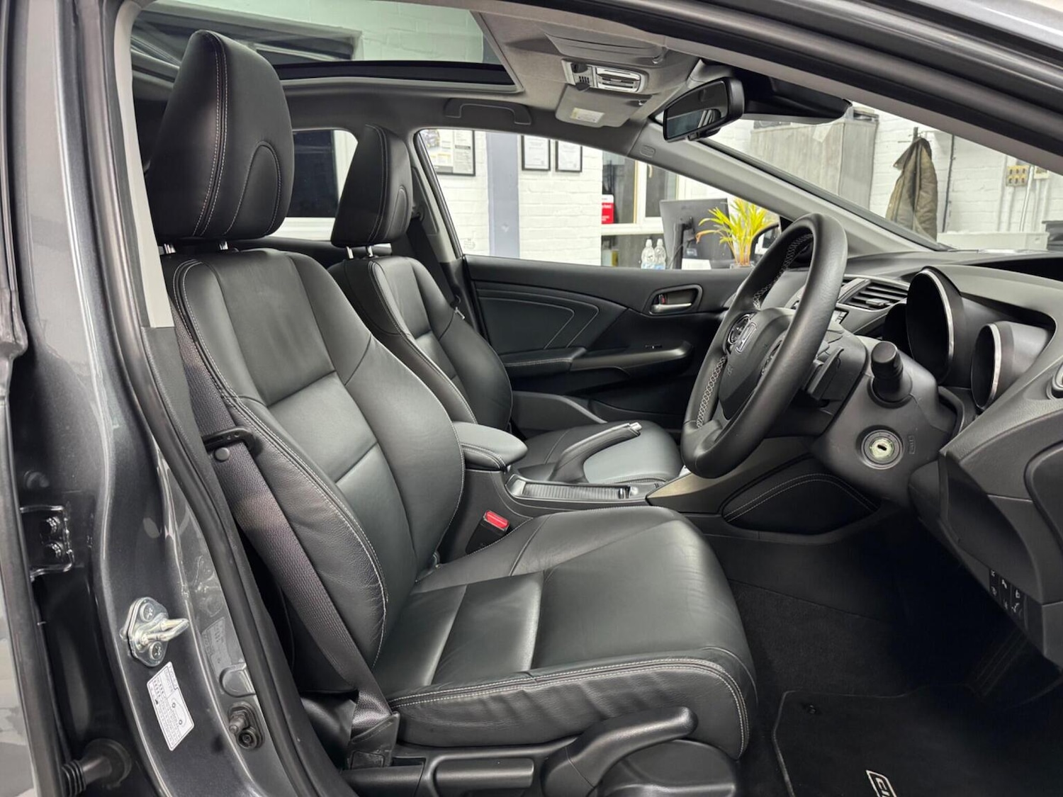 Used Honda Civic 2017 for sale - 77595409: Photo 14