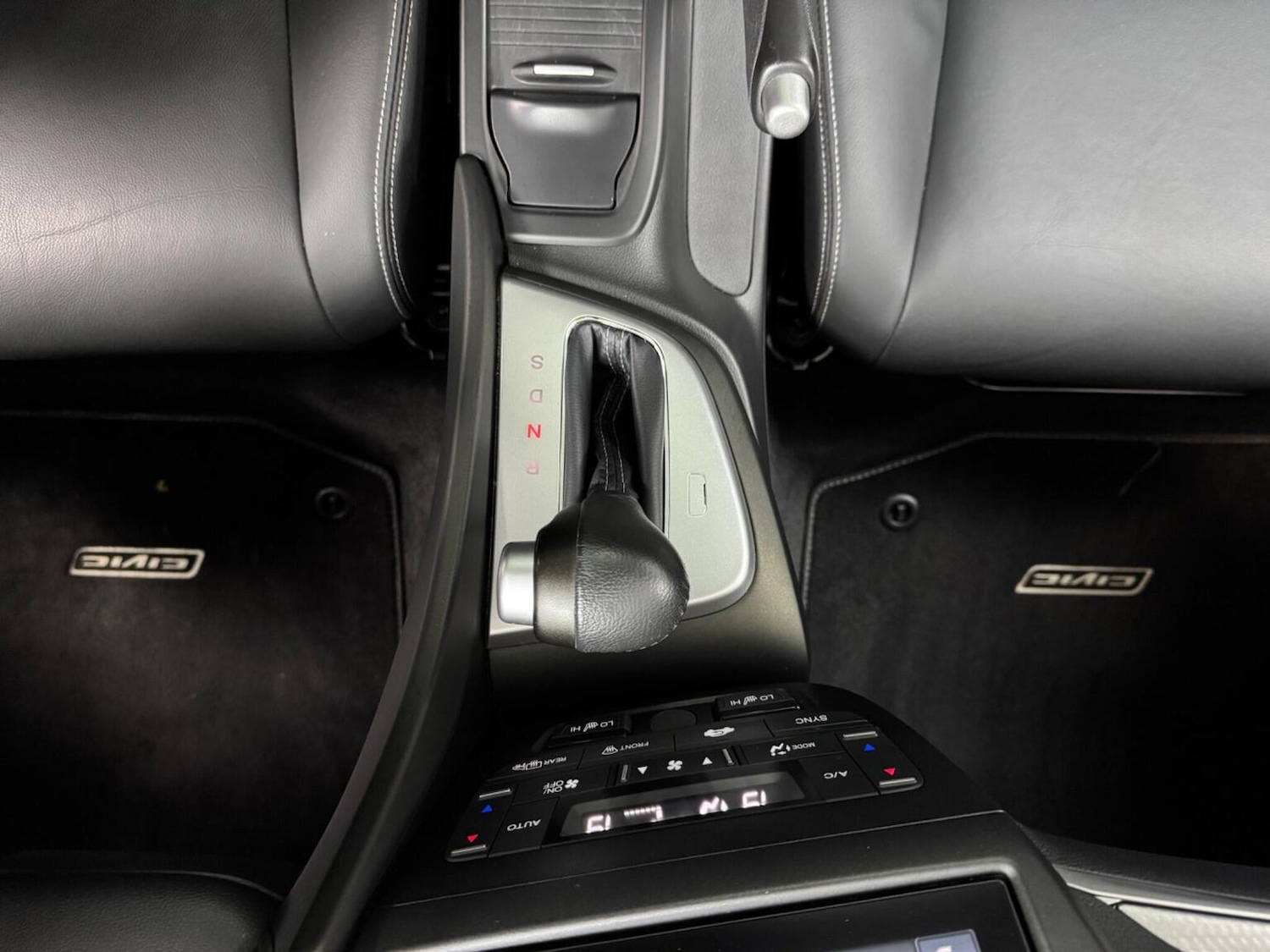 Used Honda Civic 2017 for sale - 77595409: Photo 22