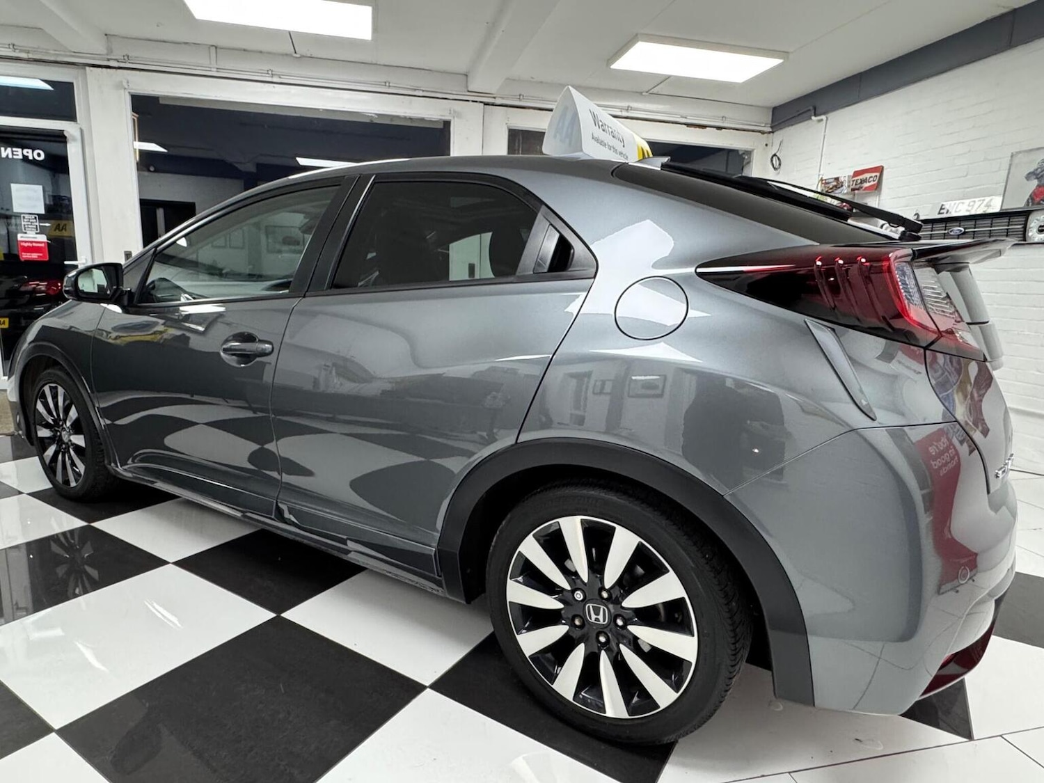 Used Honda Civic 2017 for sale - 77595409: Photo 3