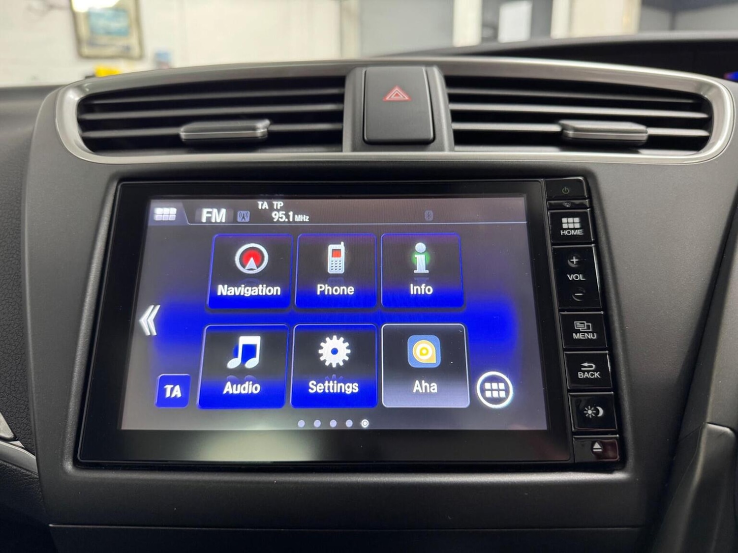 Used Honda Civic 2017 for sale - 77595409: Photo 39