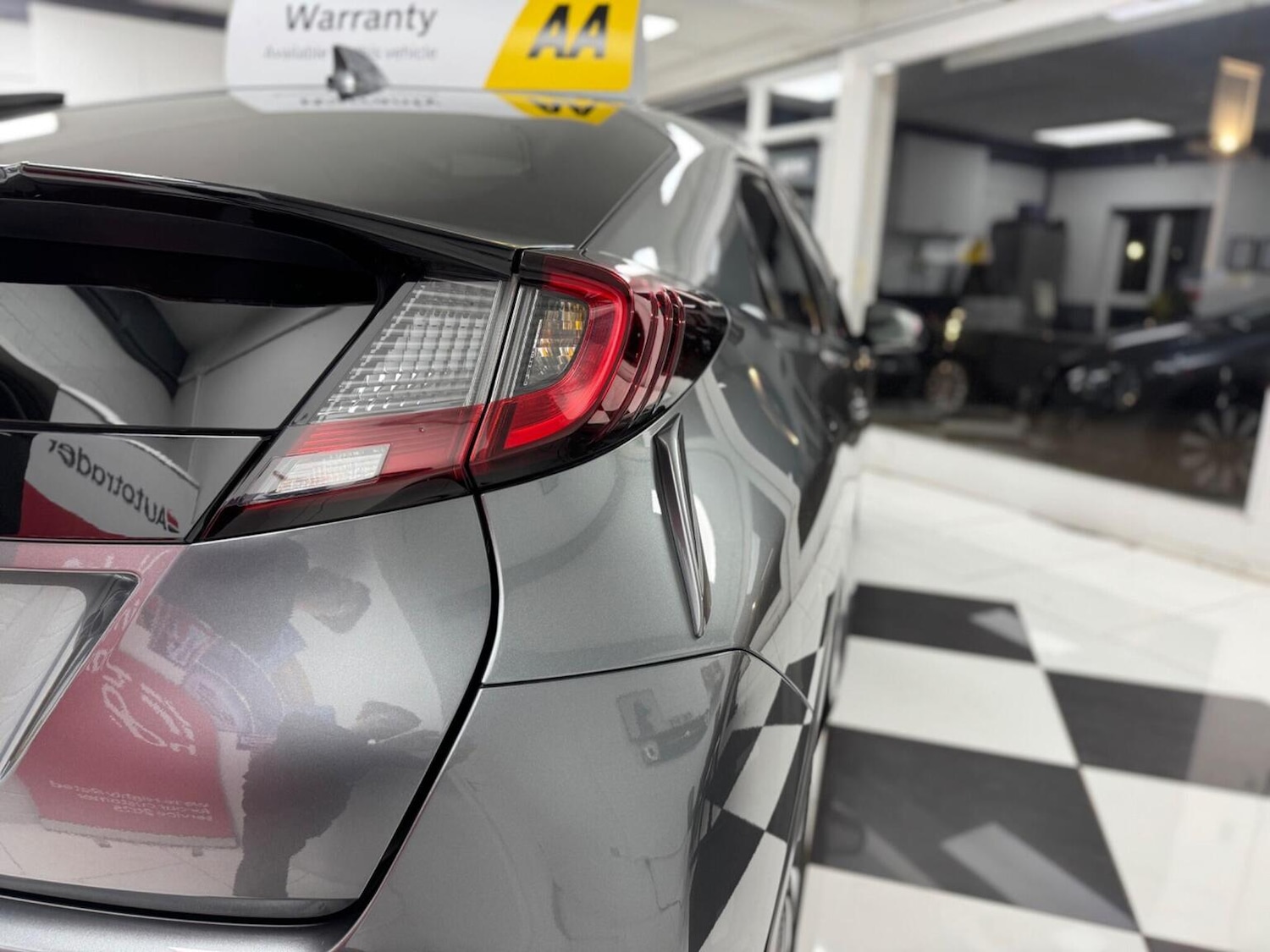 Used Honda Civic 2017 for sale - 77595409: Photo 45