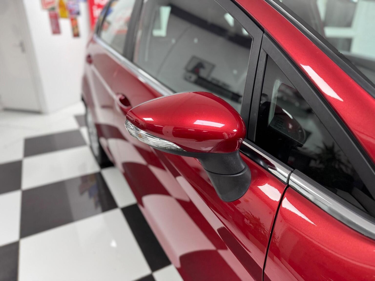 Used Ford Fiesta 2015 for sale - 77240309: Photo 30