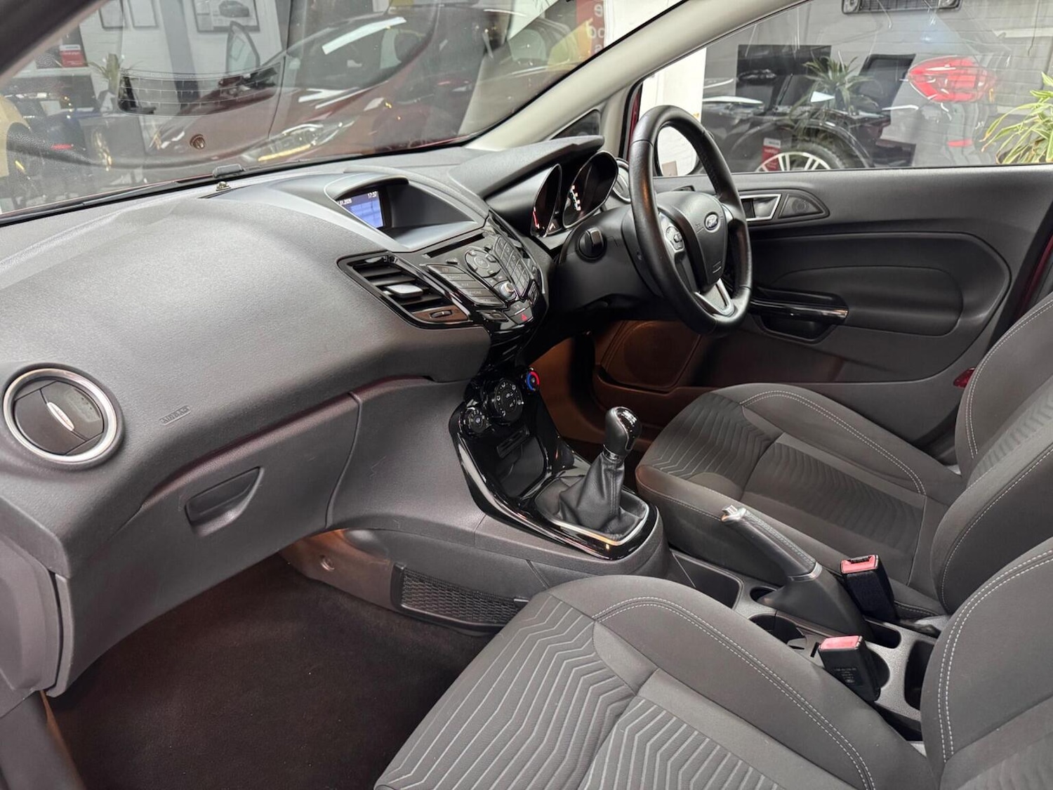 Used Ford Fiesta 2015 for sale - 77240309: Photo 34