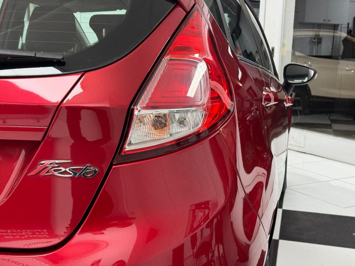 Used Ford Fiesta 2015 for sale - 77240309: Photo 37