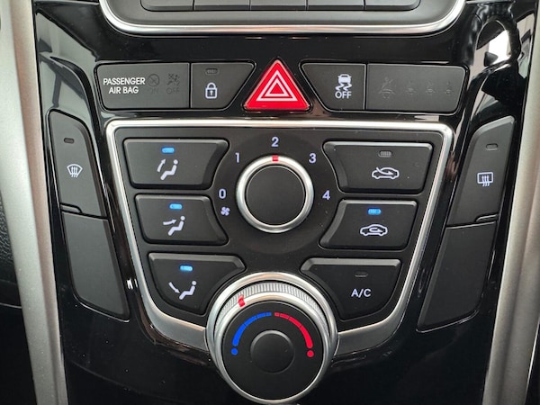 Used Hyundai i30 2014 for sale - 76198290: Photo 25