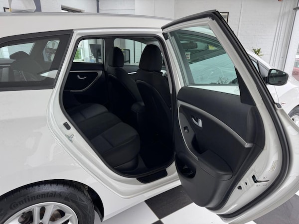 Used Hyundai i30 2014 for sale - 76198290: Photo 35