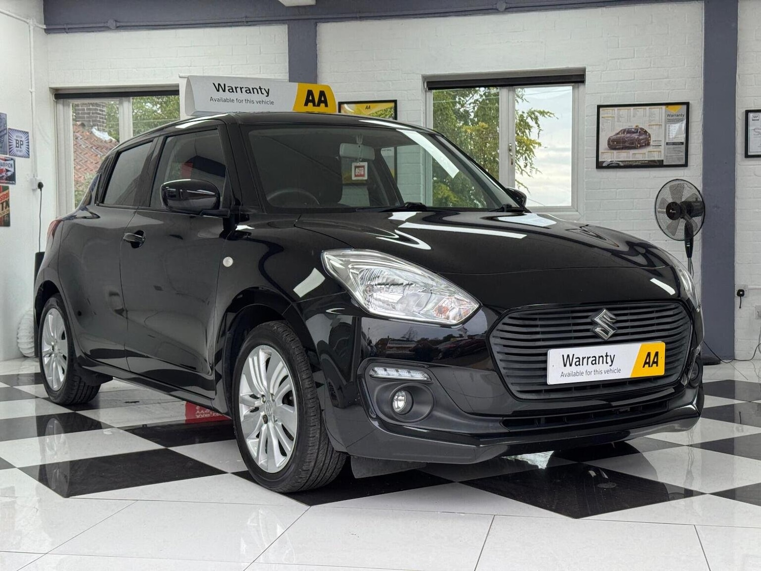 Used Suzuki Swift 2018 for sale - 76134036: Photo 1