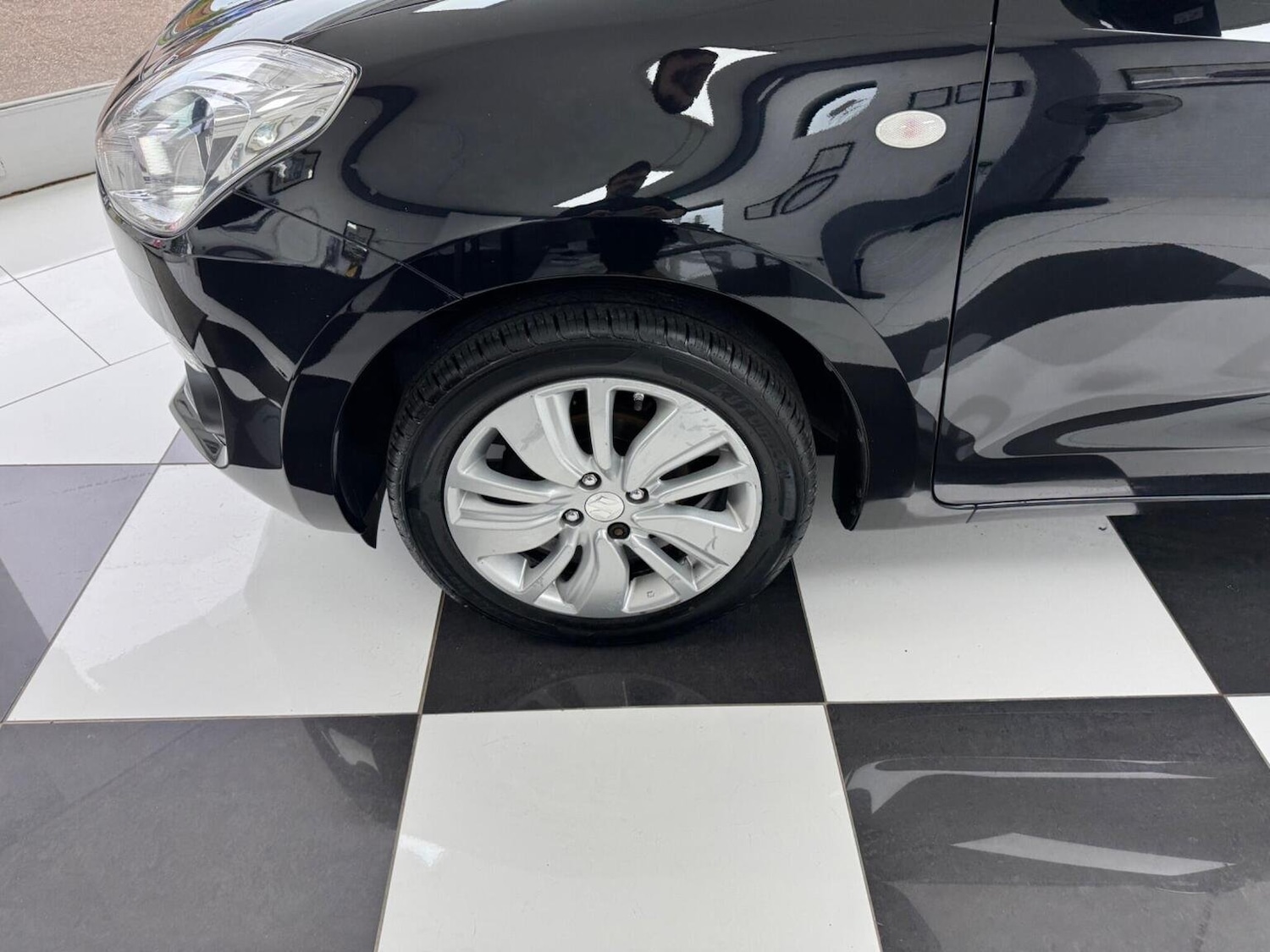 Used Suzuki Swift 2018 for sale - 76134036: Photo 15