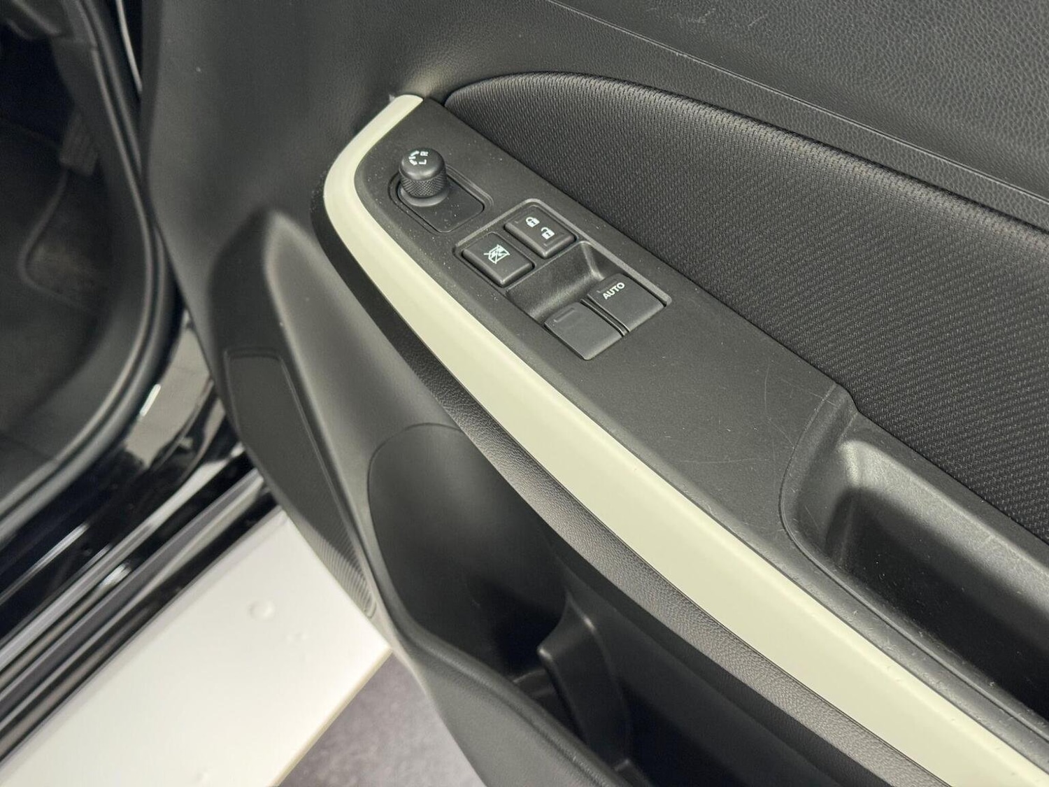 Used Suzuki Swift 2018 for sale - 76134036: Photo 20
