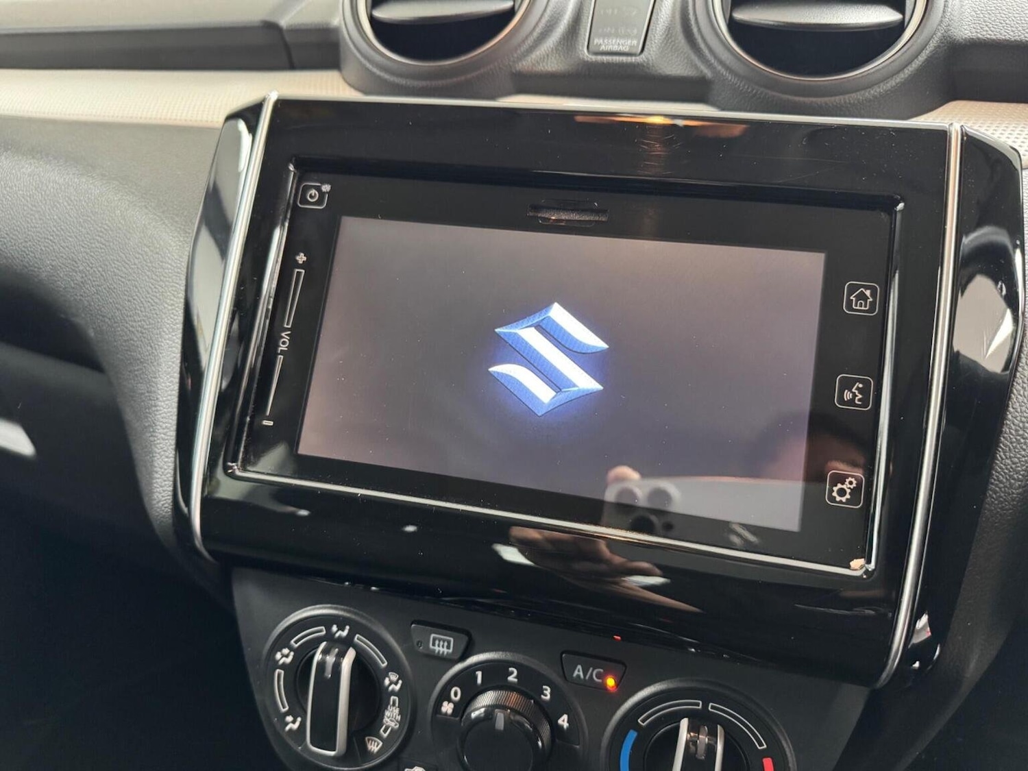 Used Suzuki Swift 2018 for sale - 76134036: Photo 24