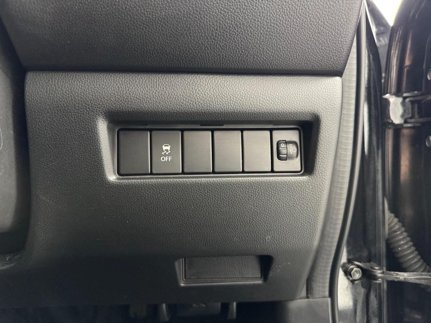 Used Suzuki Swift 2018 for sale - 76134036: Photo 35