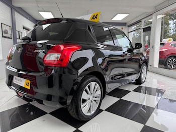 Used Suzuki Swift 2018 for sale - 76134036: Photo 3