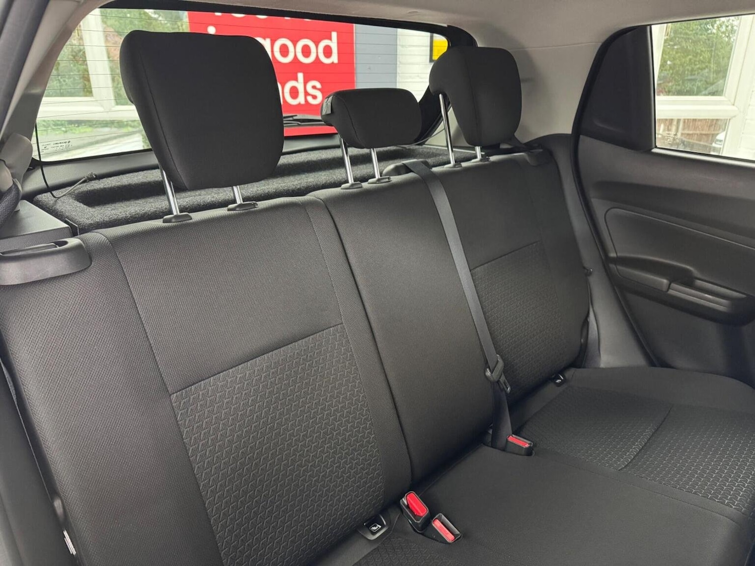 Used Suzuki Swift 2018 for sale - 76134036: Photo 40