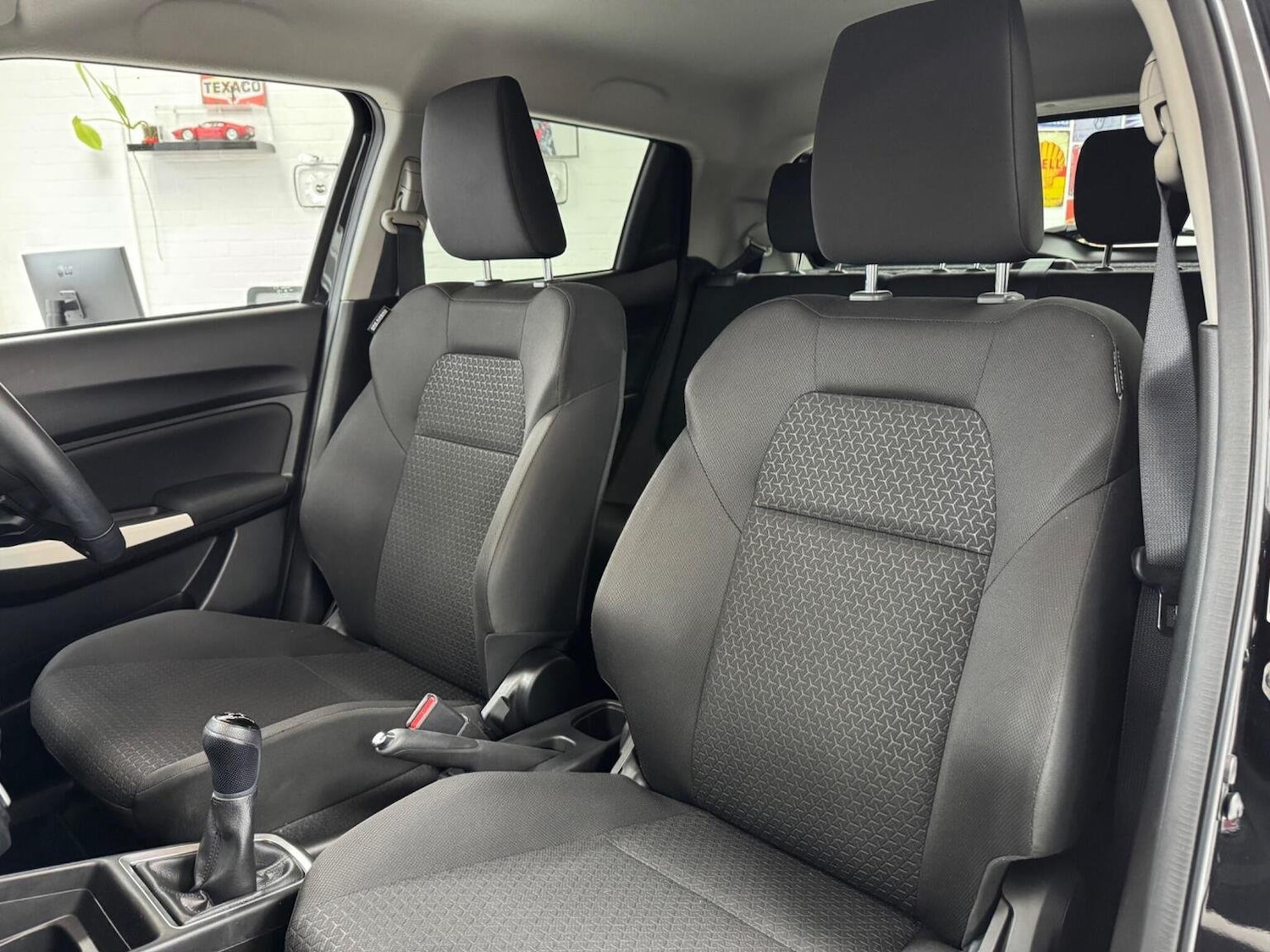 Used Suzuki Swift 2018 for sale - 76134036: Photo 46